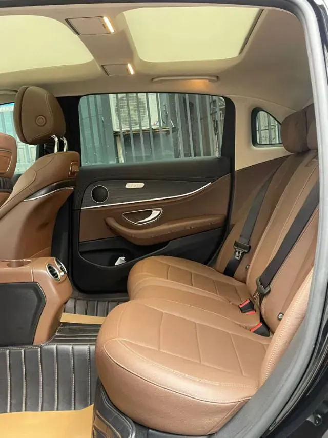 2020 Mercedes-Benz E Class 2.0T 258HP L4 9AT,autocango,china used car exporter,china ev exporter,chinese used car exporter,chinese used ev exporter