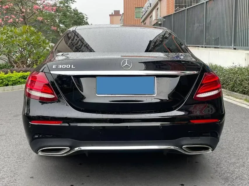 2020 Mercedes-Benz E Class 2.0T 258HP L4 9AT,autocango,china used car exporter,china ev exporter,chinese used car exporter,chinese used ev exporter