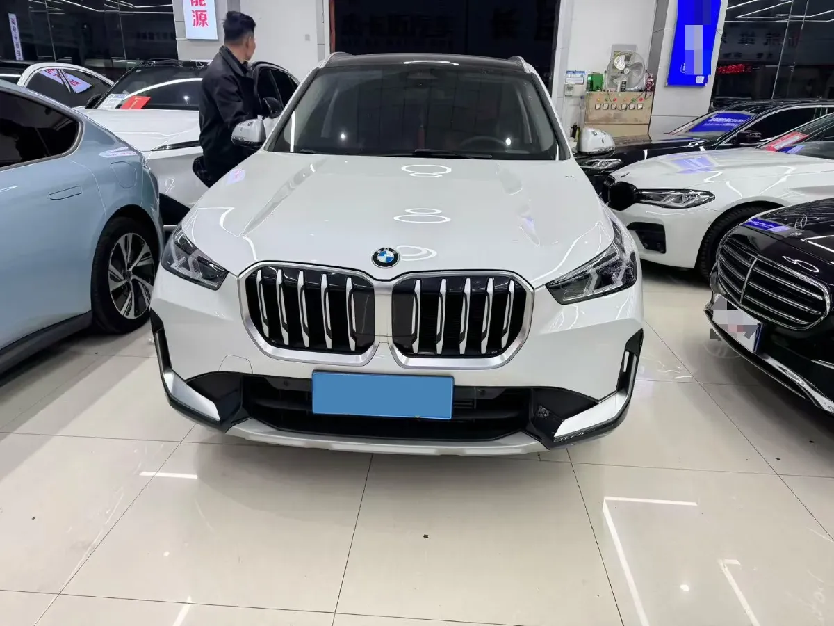 2024 BMW X1 1.5T 156HP L3 7DCT,autocango,china used car exporter,china ev exporter,chinese used car exporter,chinese used ev exporter