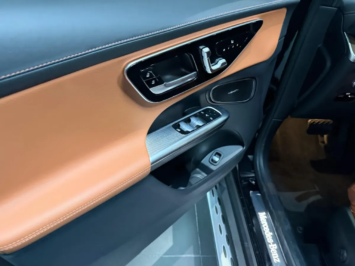 2024 Mercedes-Benz GLC Class 2.0T 258HP L4 9AT,autocango,china used car exporter,china ev exporter,chinese used car exporter,chinese used ev exporter