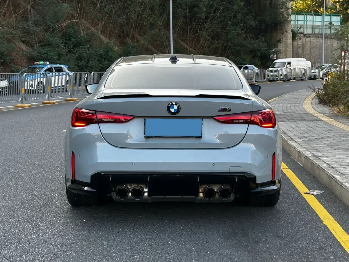 2024 BMW M4 3.0T 530HP L6 8AT,autocango,china used car exporter,china ev exporter,chinese used car exporter,chinese used ev exporter