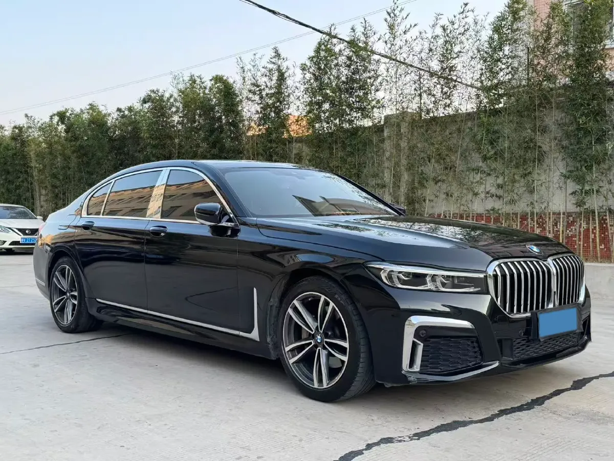 2021 BMW 7 Series 2.0T 265HP L4 8AT,autocango,china used car exporter,china ev exporter,chinese used car exporter,chinese used ev exporter