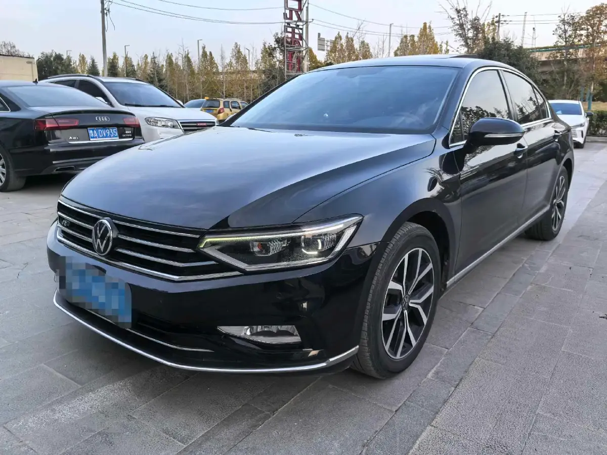 2020 Volkswagen Magotan 2.0T 186HP L4 7DCT 2020 Volkswagen Magotan 2.0T 186HP L4 7DCT