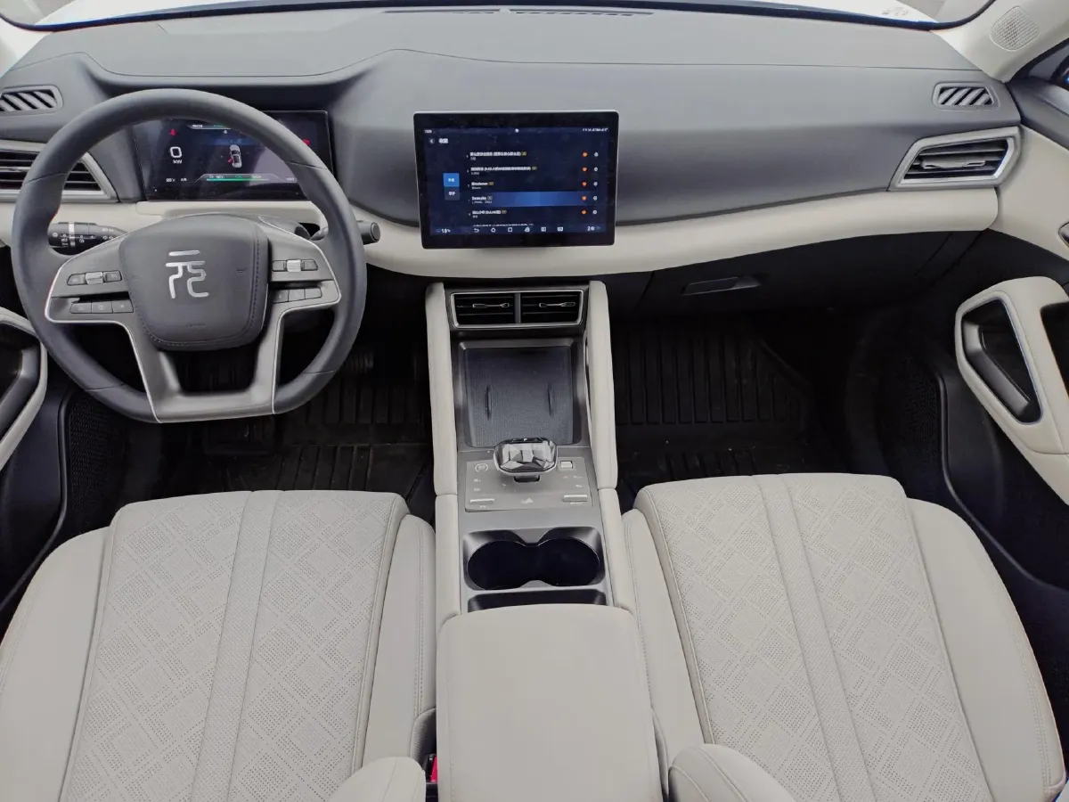 2024 BYD YuanUP BEV 45.12KWH,autocango,china used car exporter,china ev exporter,chinese used car exporter,chinese used ev exporter