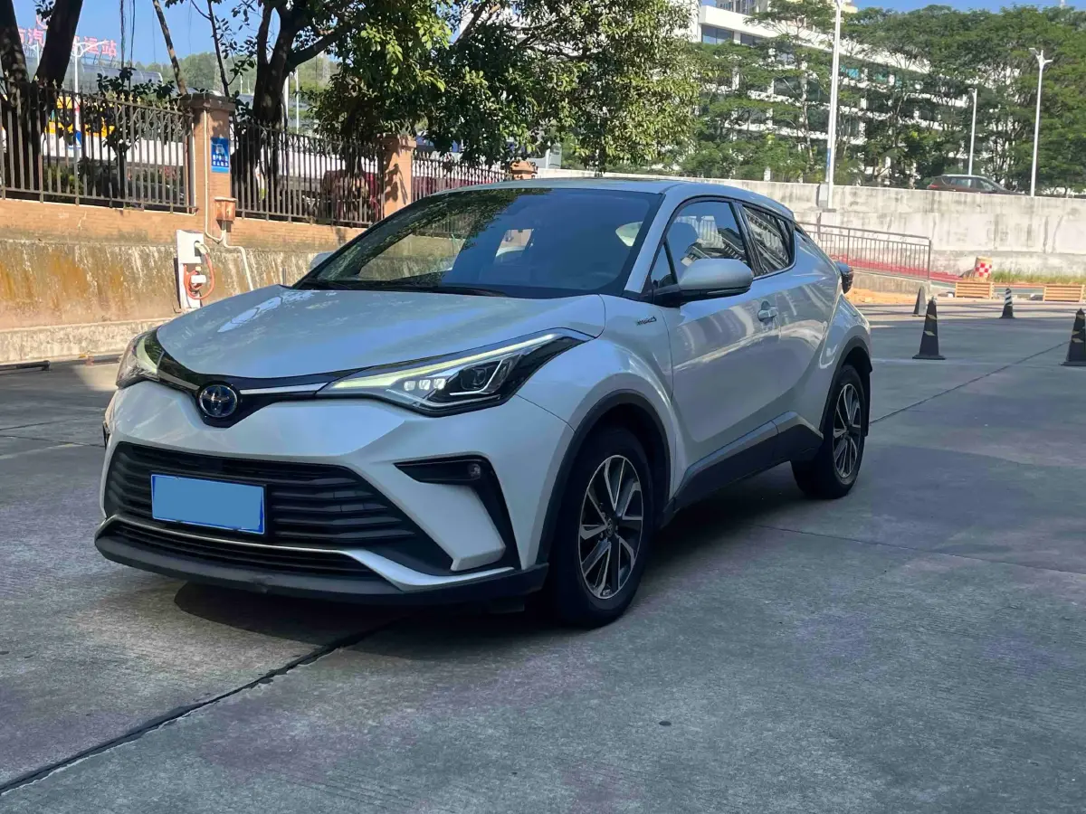 2021 Toyota Izoa 2.0L 146HP L4 E-CVT Hybrid 2021 Toyota Izoa 2.0L 146HP L4 E-CVT Hybrid