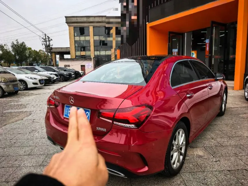 2021 Mercedes-Benz A Class 1.3T 163HP L4 7DCT,autocango,china used car exporter,china ev exporter,chinese used car exporter,chinese used ev exporter