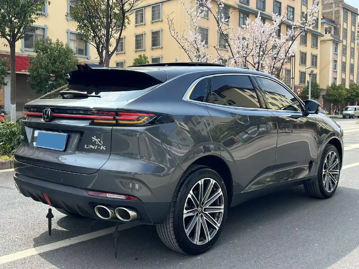 2024 ChangAn UNI-K 2.0T 233HP L4 8AT,autocango,china used car exporter,china ev exporter,chinese used car exporter,chinese used ev exporter