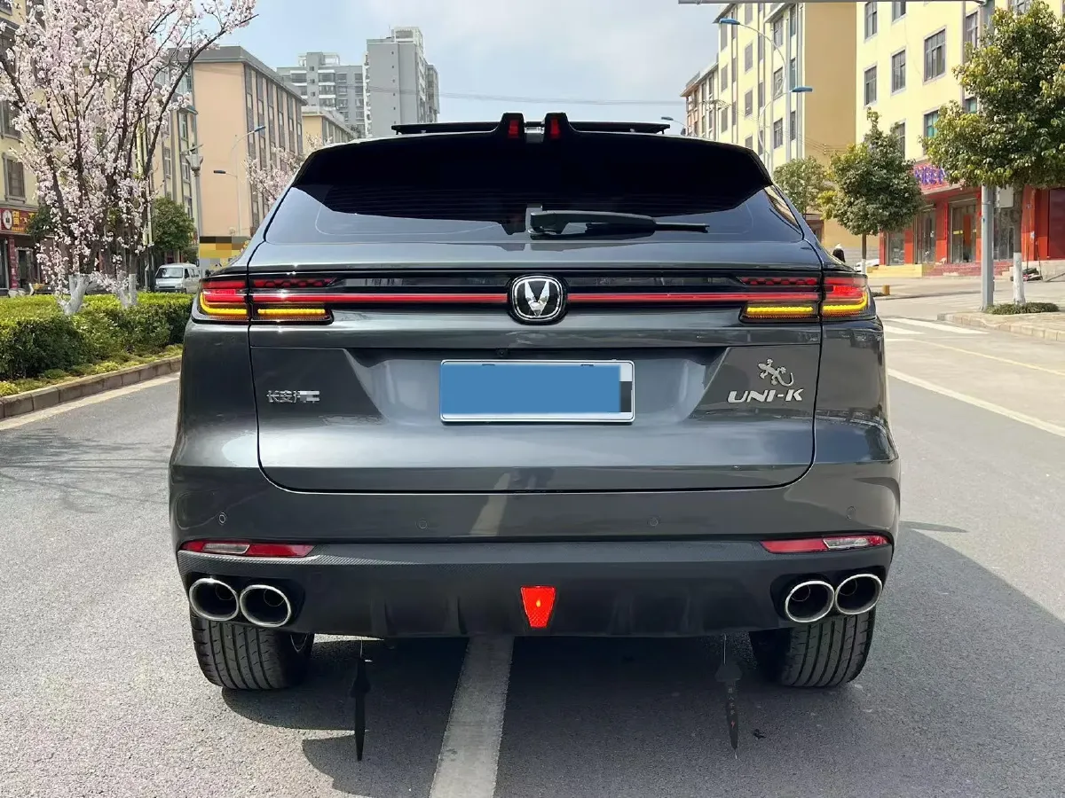 2024 ChangAn UNI-K 2.0T 233HP L4 8AT,autocango,china used car exporter,china ev exporter,chinese used car exporter,chinese used ev exporter