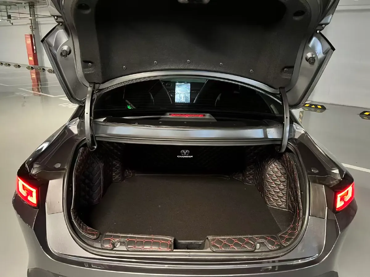 2025 ChangAn Eado 1.5T 192HP L4 7DCT,autocango,china used car exporter,china ev exporter,chinese used car exporter,chinese used ev exporter