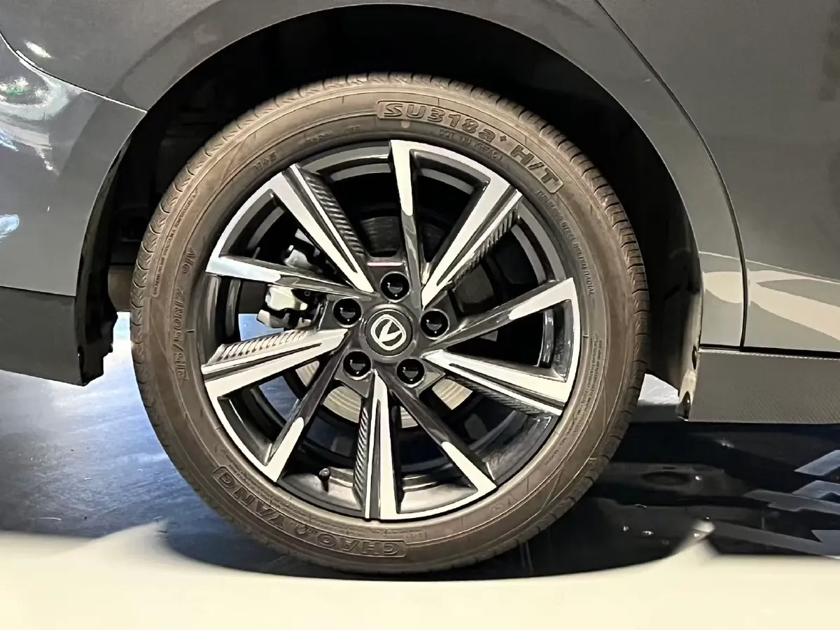 2025 ChangAn Eado 1.5T 192HP L4 7DCT,autocango,china used car exporter,china ev exporter,chinese used car exporter,chinese used ev exporter