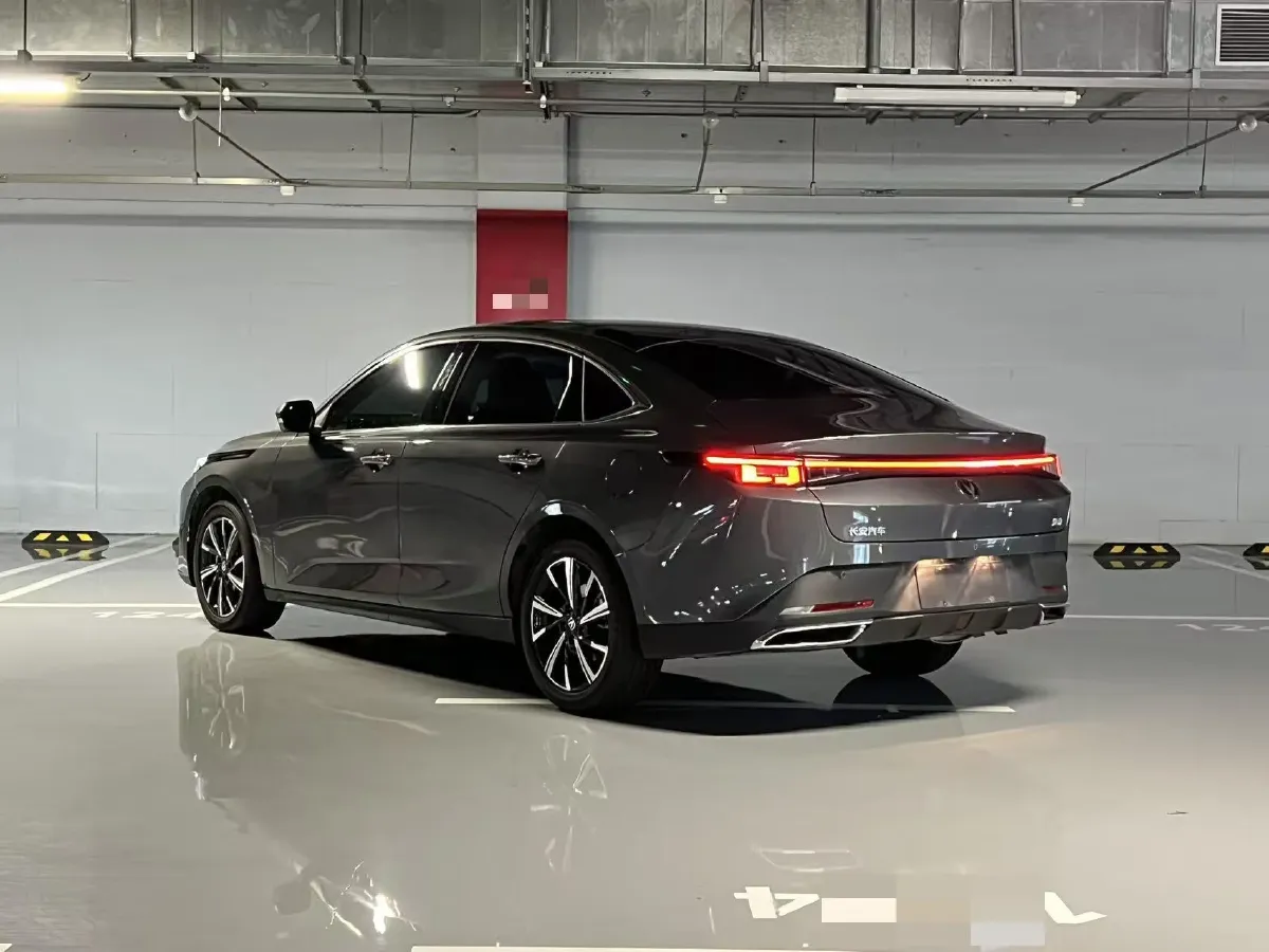 2025 ChangAn Eado 1.5T 192HP L4 7DCT,autocango,china used car exporter,china ev exporter,chinese used car exporter,chinese used ev exporter