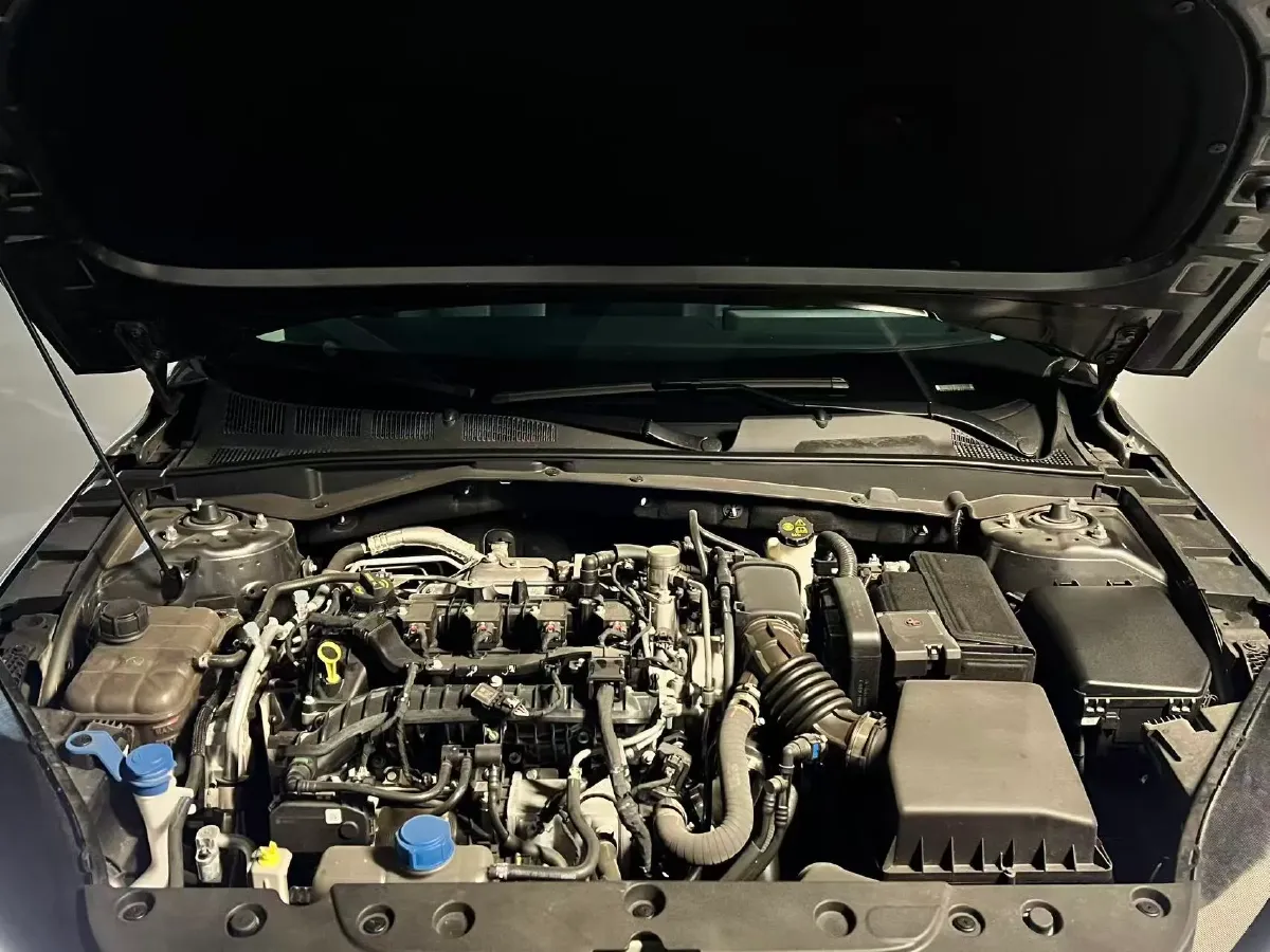 2025 ChangAn Eado 1.5T 192HP L4 7DCT,autocango,china used car exporter,china ev exporter,chinese used car exporter,chinese used ev exporter