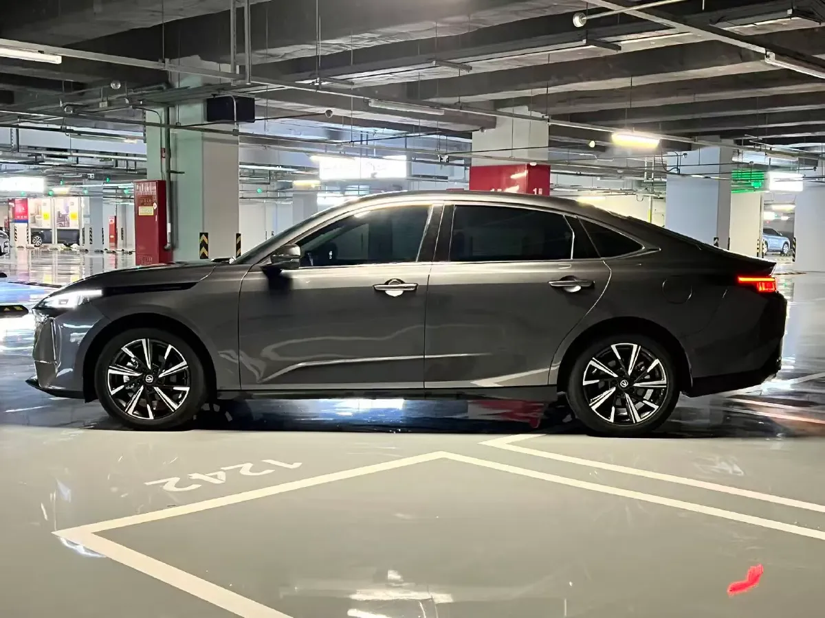 2025 ChangAn Eado 1.5T 192HP L4 7DCT,autocango,china used car exporter,china ev exporter,chinese used car exporter,chinese used ev exporter