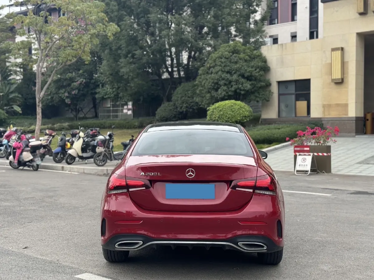 2020 Mercedes-Benz A Class 1.3T 163HP L4 7DCT,autocango,china used car exporter,china ev exporter,chinese used car exporter,chinese used ev exporter