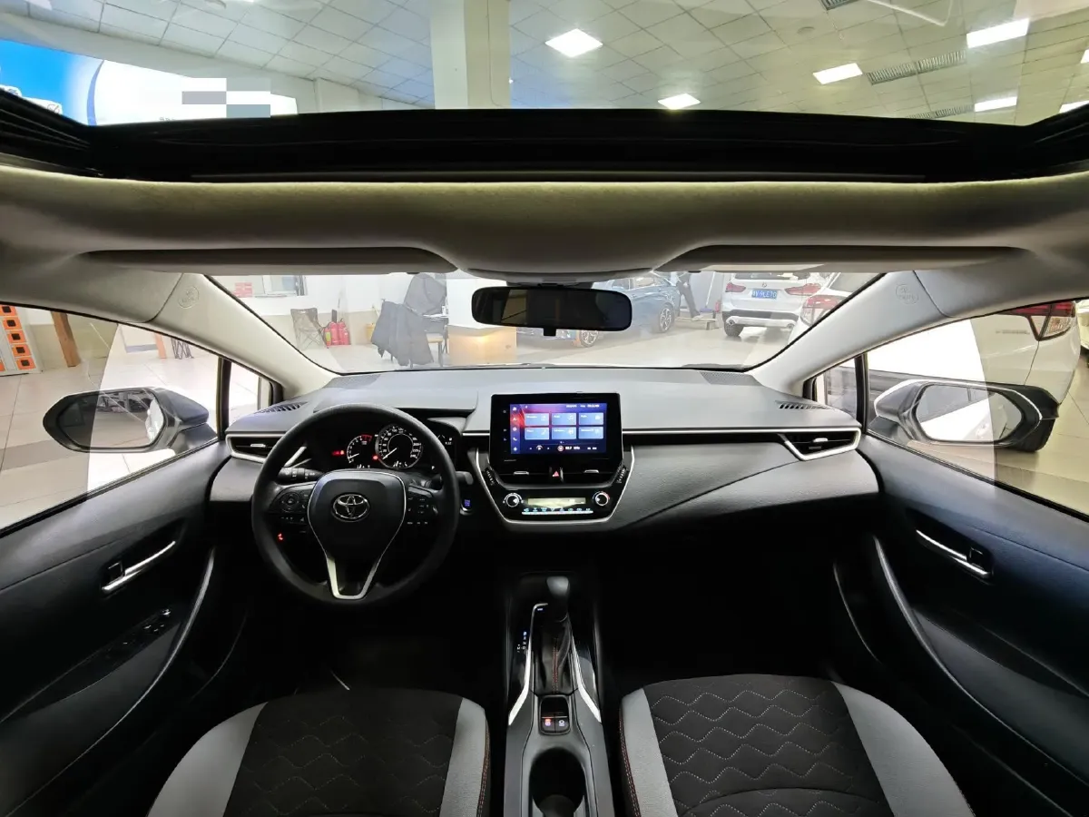 2021 Toyota Corolla 1.2T 116HP L4 CVT,autocango,china used car exporter,china ev exporter,chinese used car exporter,chinese used ev exporter