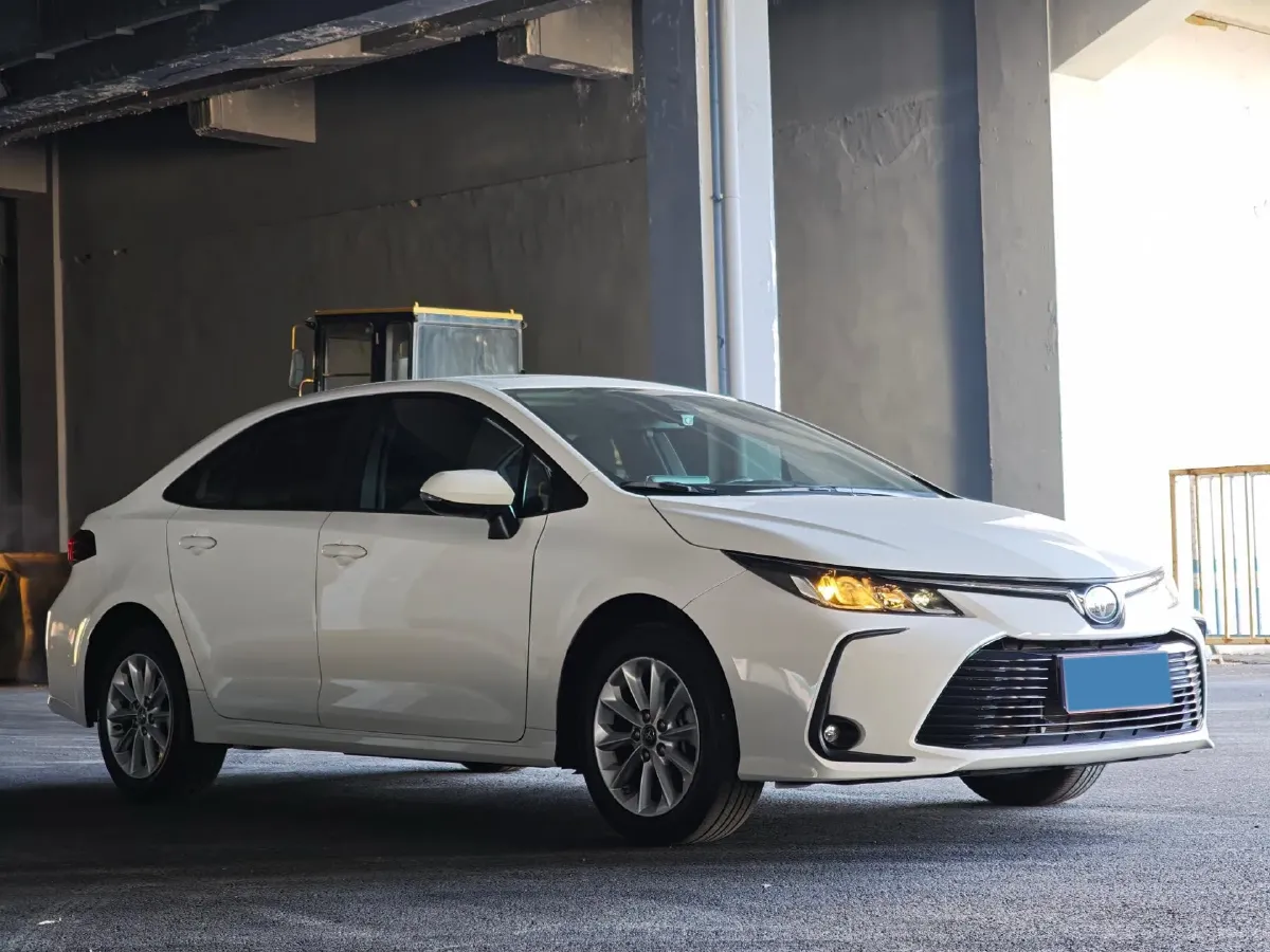 2021 Toyota Corolla 1.2T 116HP L4 CVT,autocango,china used car exporter,china ev exporter,chinese used car exporter,chinese used ev exporter