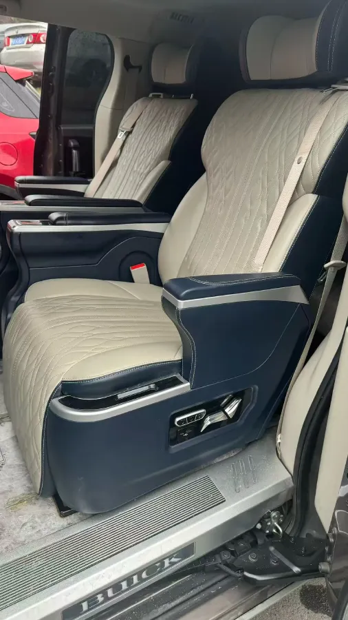 2023 Buick GL8 2.0T 237HP L4 9AT,autocango,china used car exporter,china ev exporter,chinese used car exporter,chinese used ev exporter