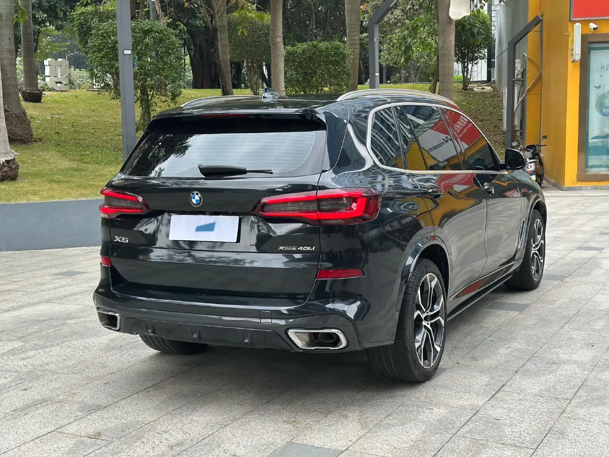2022 BMW X5 3.0T 333HP L6 8AT,autocango,china used car exporter,china ev exporter,chinese used car exporter,chinese used ev exporter