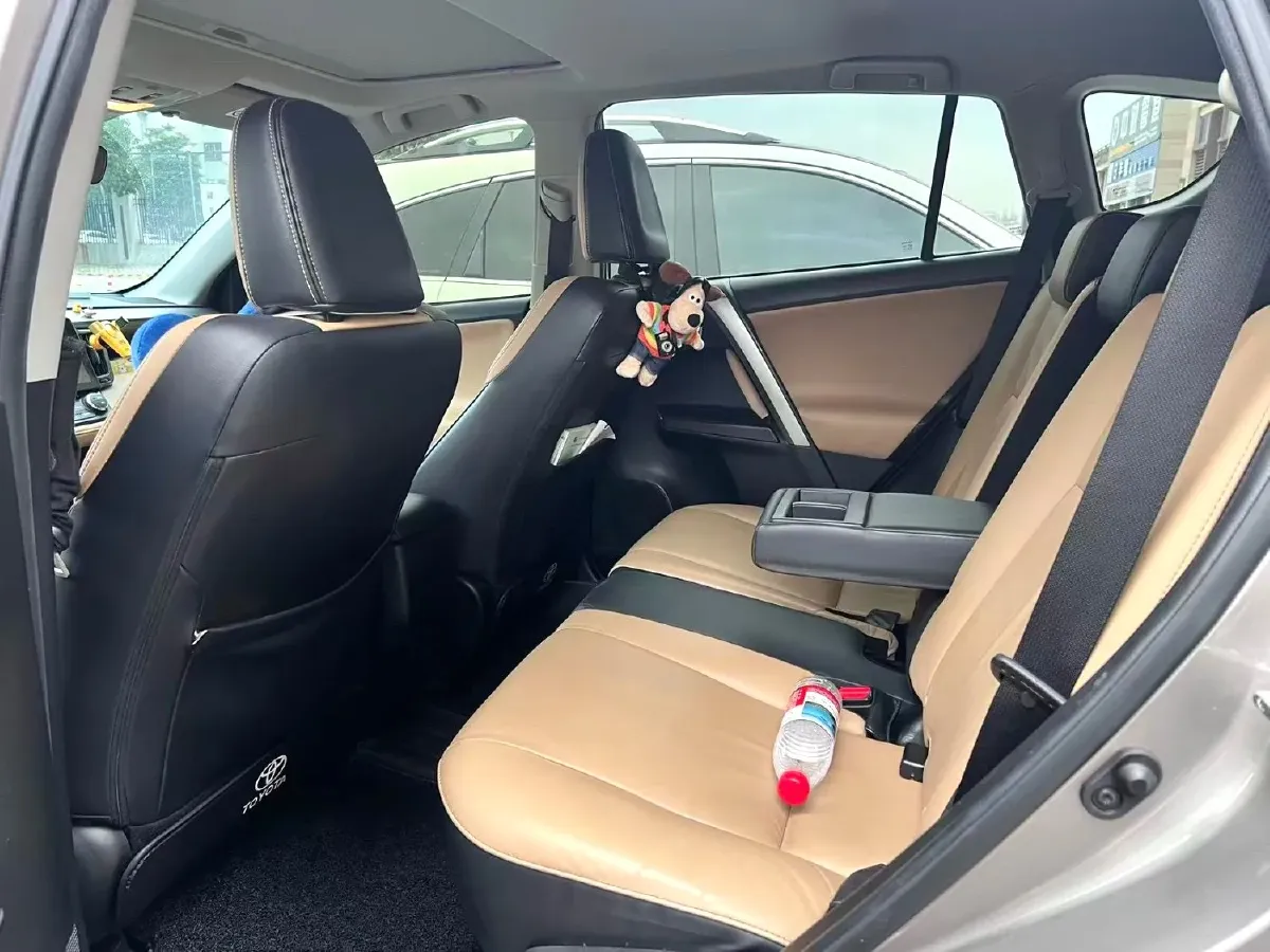 2016 Mitsubishi Outlander 2.0L 150HP L4 CVT,autocango,china used car exporter,china ev exporter,chinese used car exporter,chinese used ev exporter