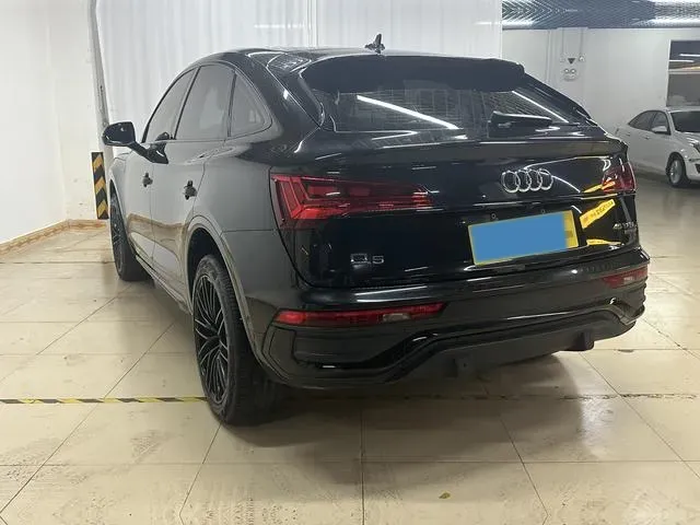 2021 Audi Q5L Sportback 2.0T 252HP L4 7DCT,autocango,china used car exporter,china ev exporter,chinese used car exporter,chinese used ev exporter