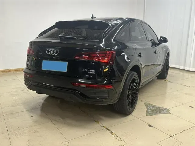 2021 Audi Q5L Sportback 2.0T 252HP L4 7DCT,autocango,china used car exporter,china ev exporter,chinese used car exporter,chinese used ev exporter