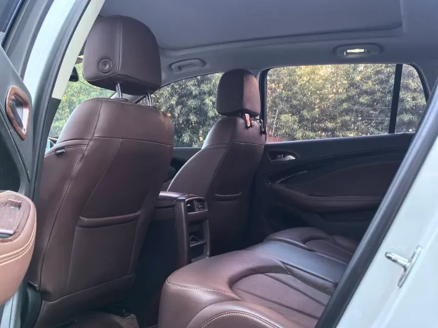 2021 Buick EnvisionPlus 1.5T 169HP L4 7DCT,autocango,china used car exporter,china ev exporter,chinese used car exporter,chinese used ev exporter