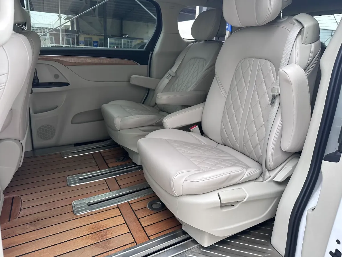 2018 Buick GL8 2.0T 260HP L4 6AT,autocango,china used car exporter,china ev exporter,chinese used car exporter,chinese used ev exporter