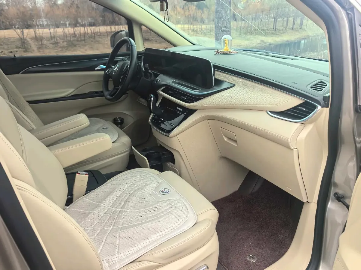 2023 Buick GL8 2.0T 237HP L4 9AT,autocango,china used car exporter,china ev exporter,chinese used car exporter,chinese used ev exporter