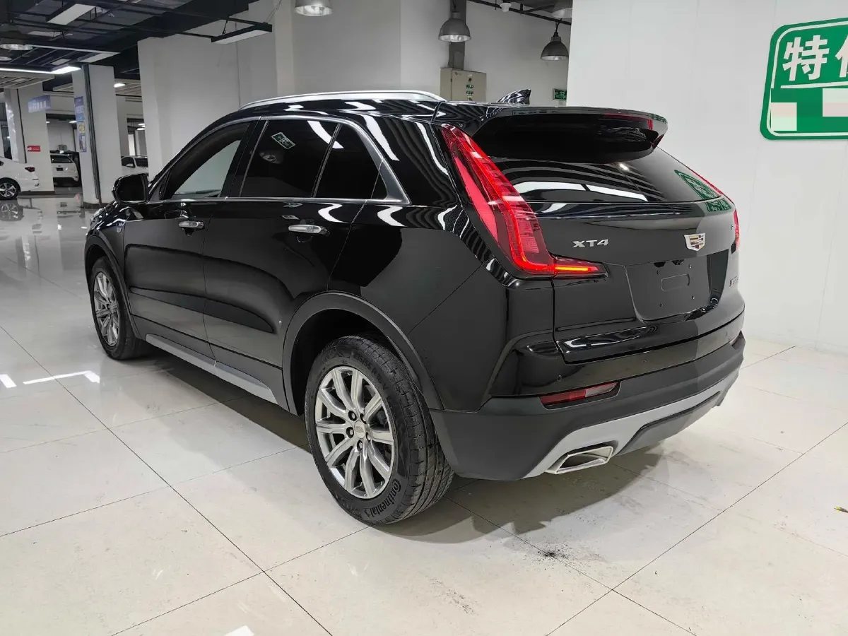 2022 Cadillac XT4 2.0T 237HP L4 9AT,autocango,china used car exporter,china ev exporter,chinese used car exporter,chinese used ev exporter