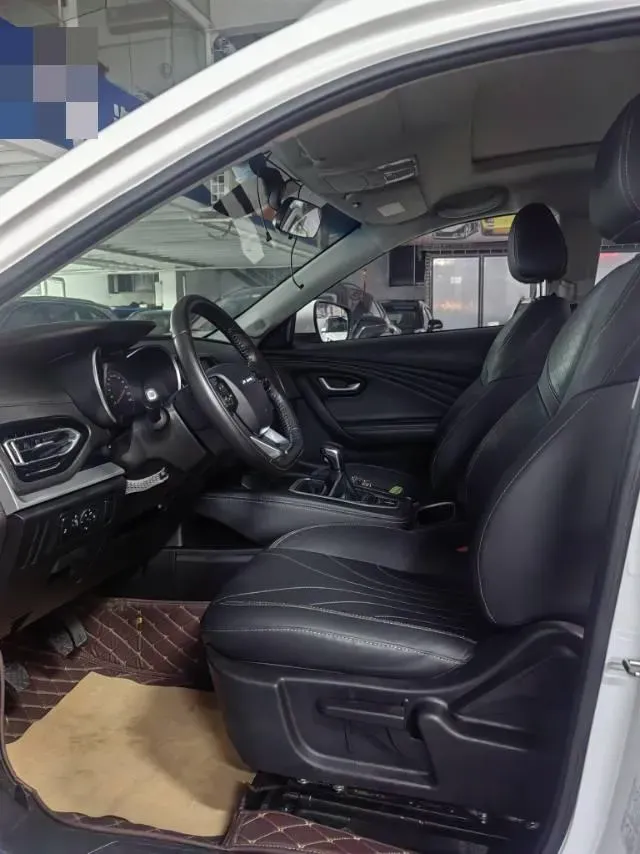 2021 SWM G05 2.0L 143HP L4 5MT,autocango,china used car exporter,china ev exporter,chinese used car exporter,chinese used ev exporter