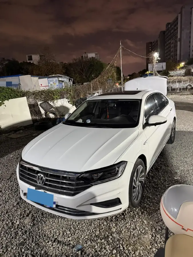 2021 Volkswagen Sagitar 1.4T 150HP L4 7DCT