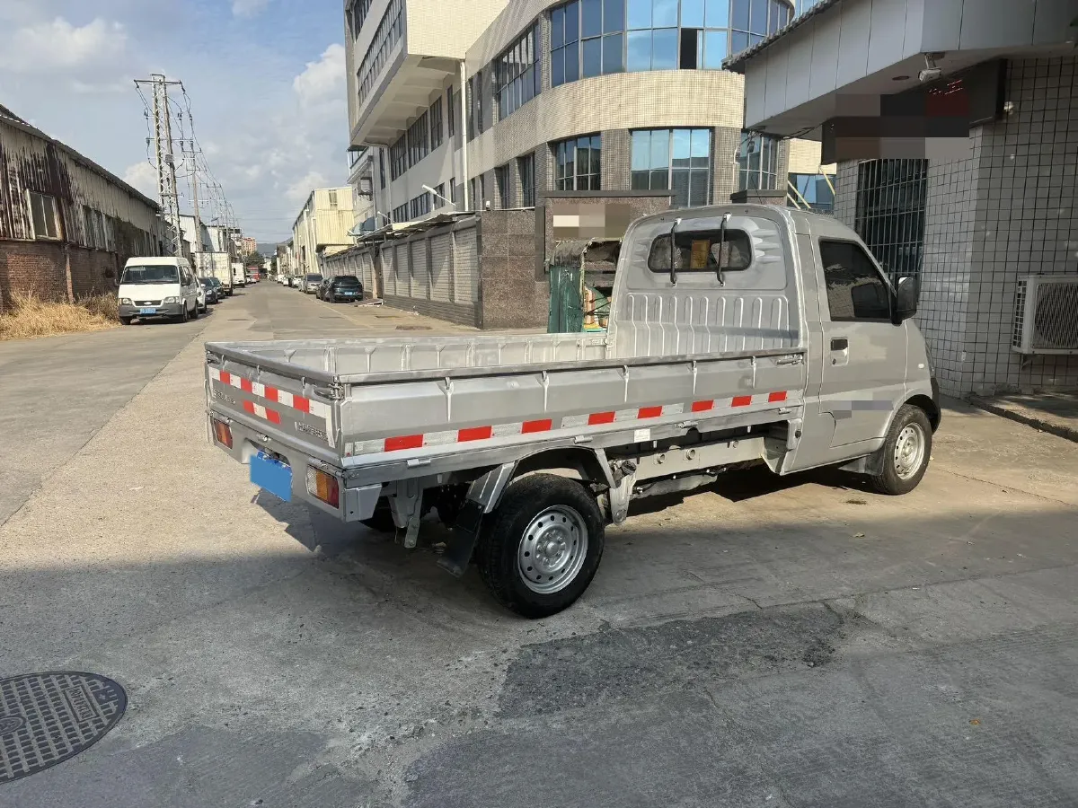 2022 NLM Motor QiTeng M70 1.5L 116HP L4 5MT,autocango,china used car exporter,china ev exporter,chinese used car exporter,chinese used ev exporter