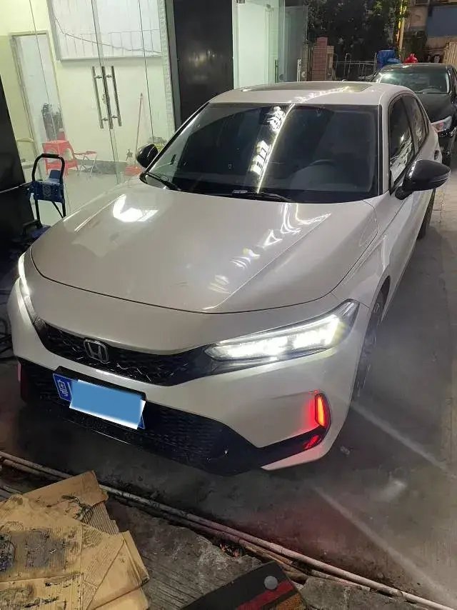 2025 Honda Civic 1.5T 182HP L4 CVT 2025 Honda Civic 1.5T 182HP L4 CVT