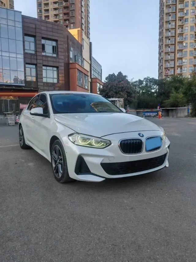 2023 BMW 1 Series 1.5T 136HP L3 7DCT,autocango,china used car exporter,china ev exporter,chinese used car exporter,chinese used ev exporter