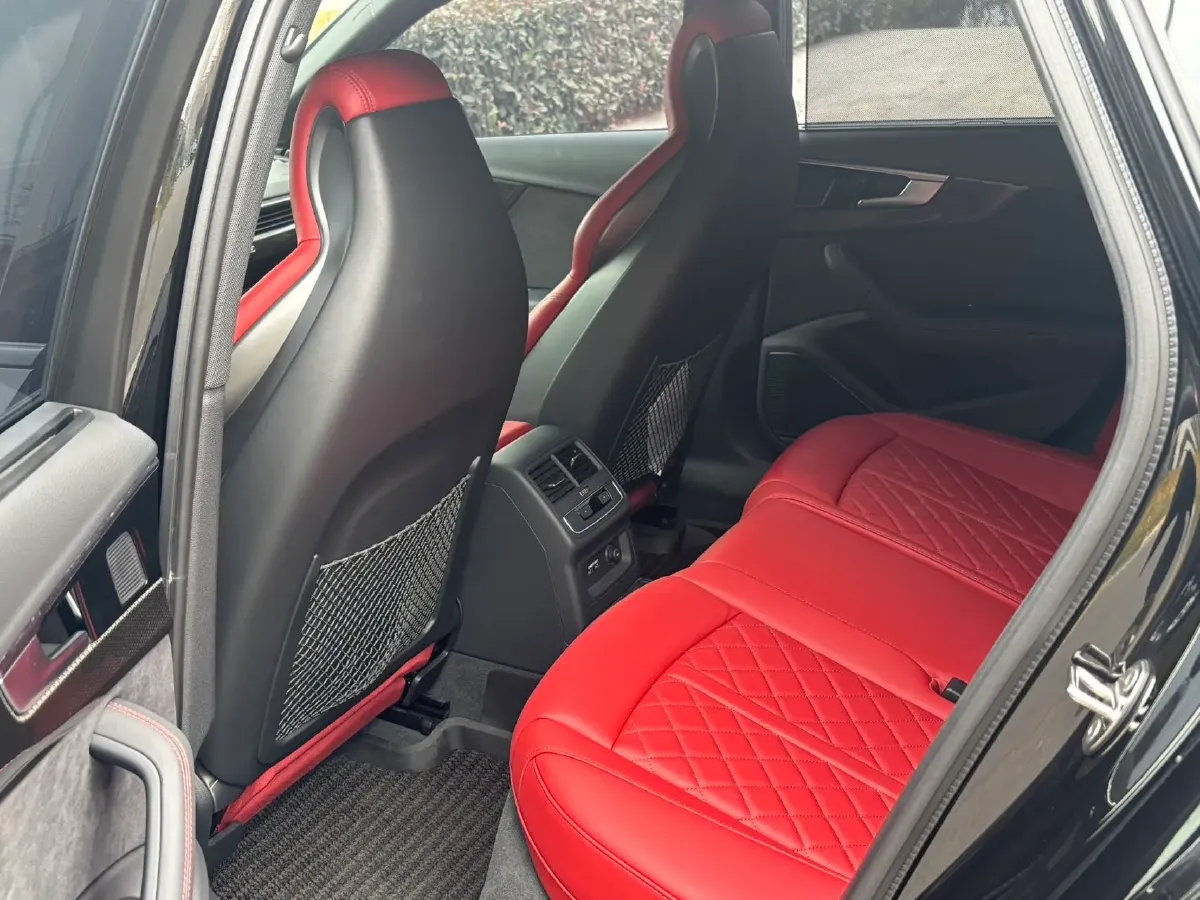 2024 Audi S4 3.0T 354HP V6 8AT,autocango,china used car exporter,china ev exporter,chinese used car exporter,chinese used ev exporter