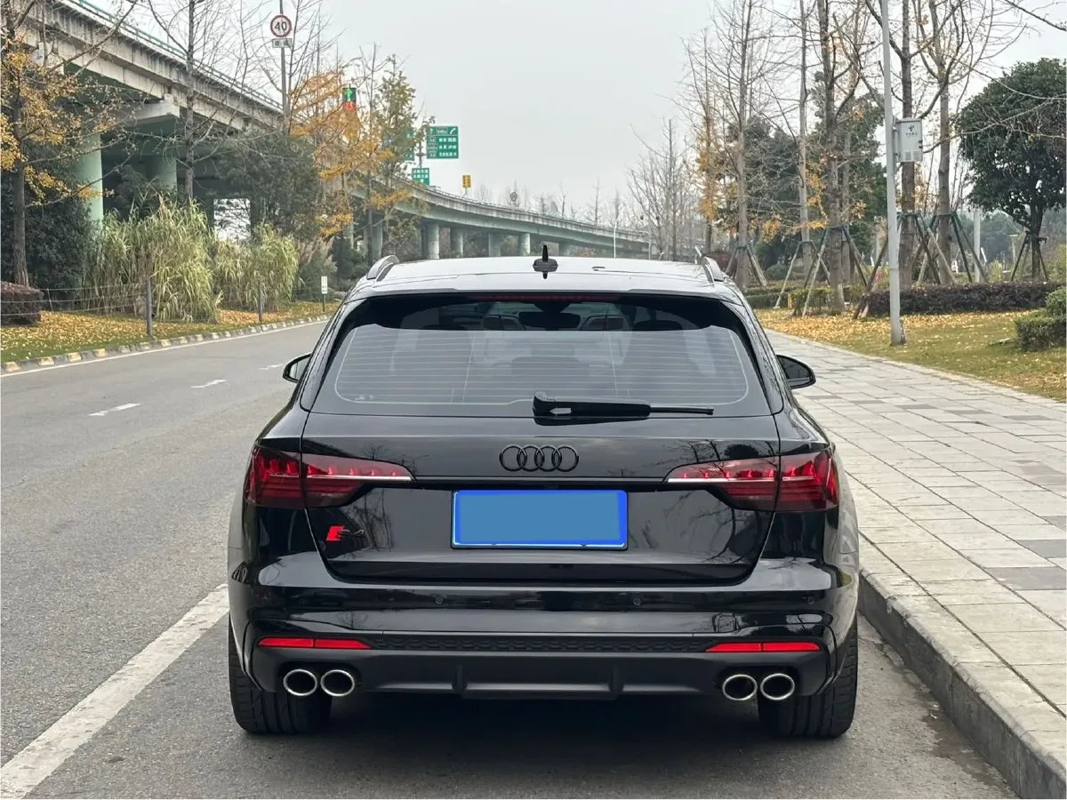 2024 Audi S4 3.0T 354HP V6 8AT,autocango,china used car exporter,china ev exporter,chinese used car exporter,chinese used ev exporter