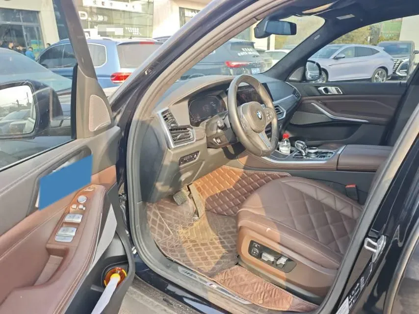 2022 BMW X5 3.0T 333HP L6 8AT,autocango,china used car exporter,china ev exporter,chinese used car exporter,chinese used ev exporter