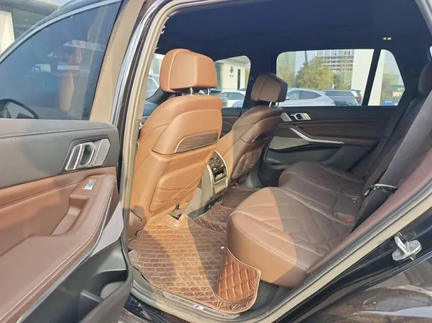 2022 BMW X5 3.0T 333HP L6 8AT,autocango,china used car exporter,china ev exporter,chinese used car exporter,chinese used ev exporter