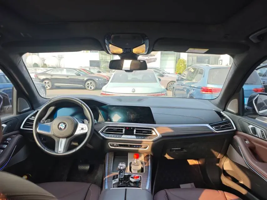 2022 BMW X5 3.0T 333HP L6 8AT,autocango,china used car exporter,china ev exporter,chinese used car exporter,chinese used ev exporter