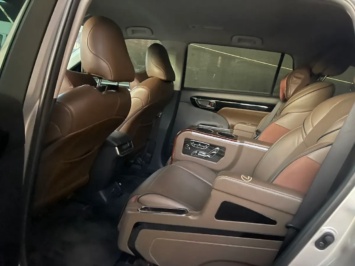 2022 Toyota Highlander 2.5L 192HP L4 E-CVT Hybrid,autocango,china used car exporter,china ev exporter,chinese used car exporter,chinese used ev exporter