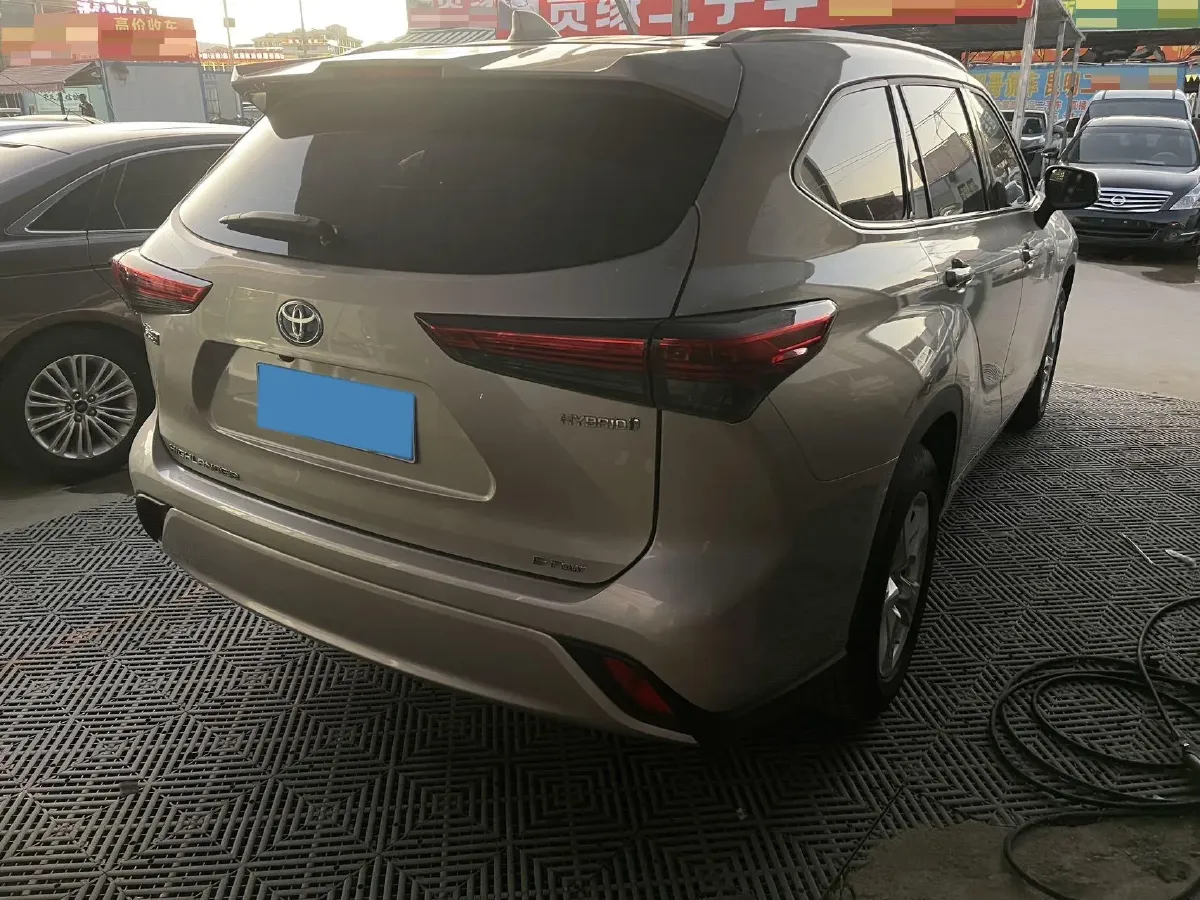 2022 Toyota Highlander 2.5L 192HP L4 E-CVT Hybrid,autocango,china used car exporter,china ev exporter,chinese used car exporter,chinese used ev exporter