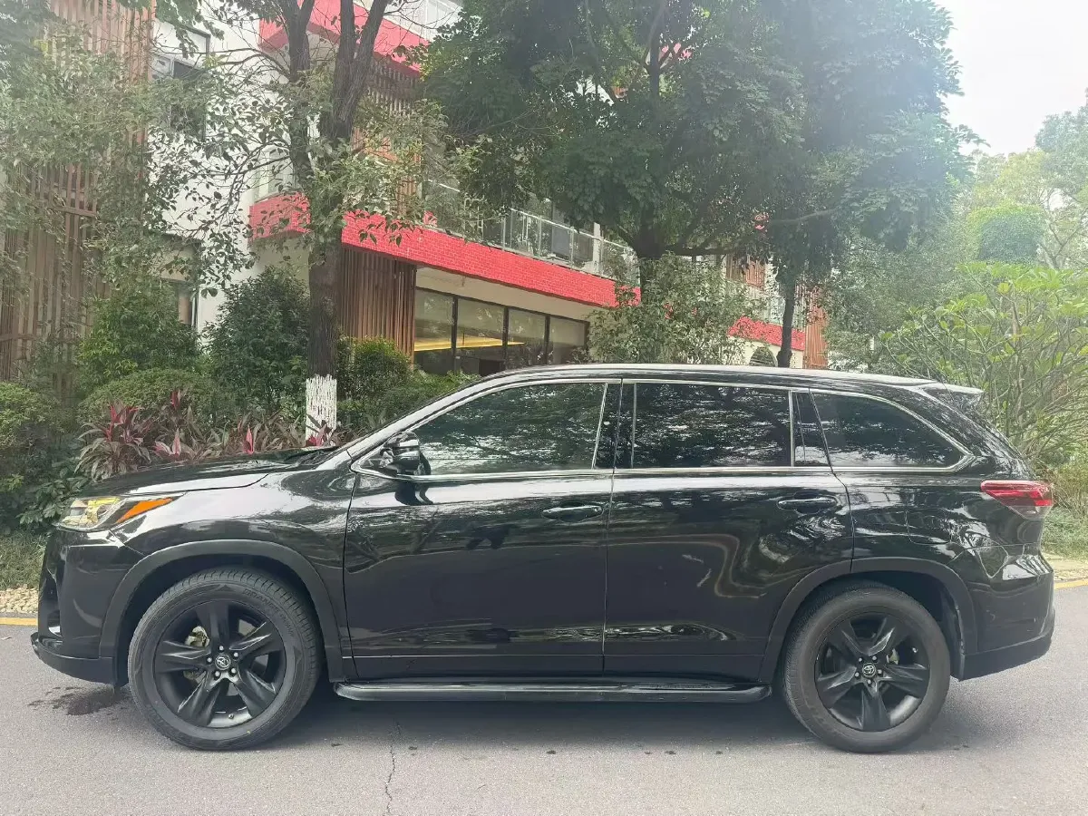 2019 HanTeng V7 1.5T 156HP L4 6AT,autocango,china used car exporter,china ev exporter,chinese used car exporter,chinese used ev exporter