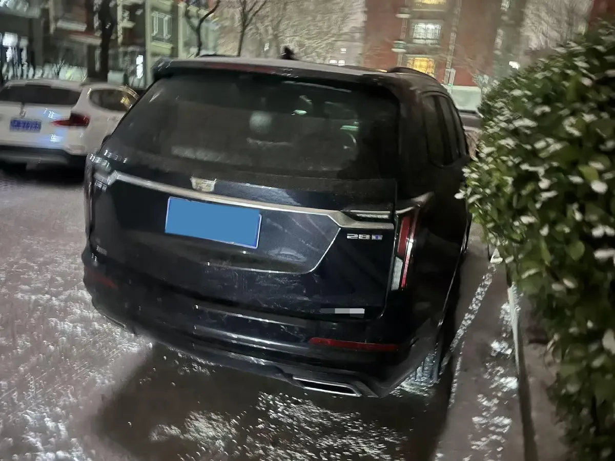 2022 Cadillac XT6 2.0T 237HP L4 9AT,autocango,china used car exporter,china ev exporter,chinese used car exporter,chinese used ev exporter