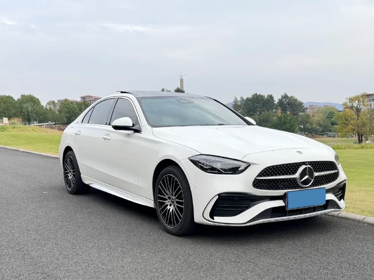 2025 Mercedes-Benz C Class 1.5T 204HP L4 9AT,autocango,china used car exporter,china ev exporter,chinese used car exporter,chinese used ev exporter