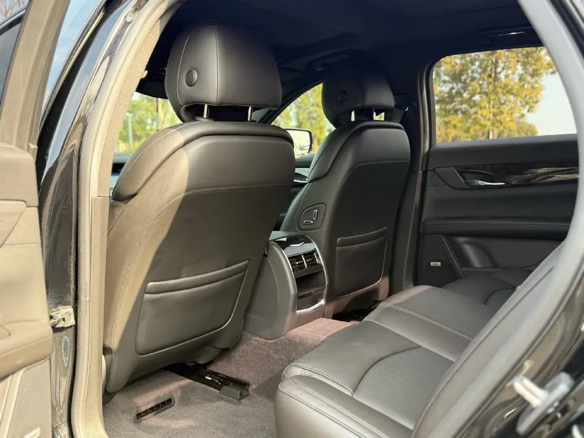 2021 Cadillac CT6 2.0T 237HP L4 10AT,autocango,china used car exporter,china ev exporter,chinese used car exporter,chinese used ev exporter