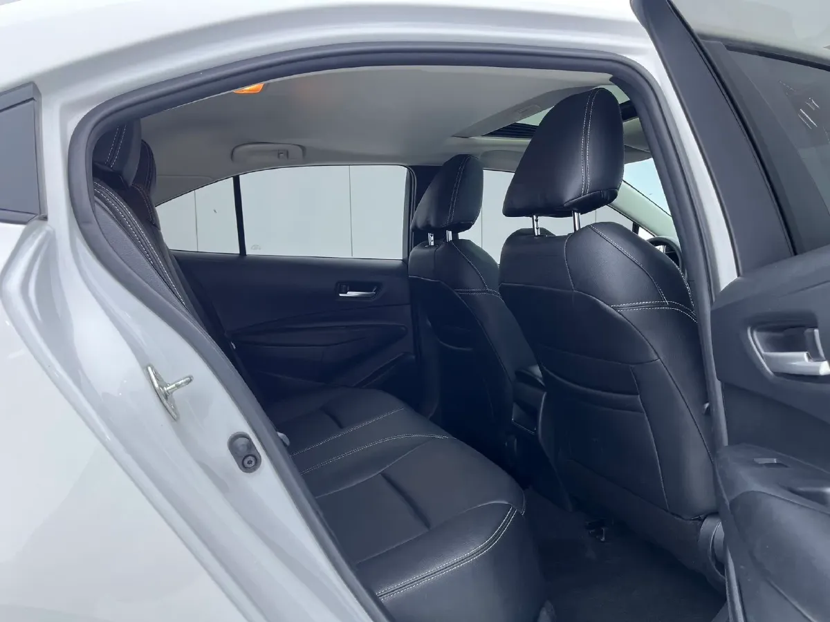 2021 Toyota Corolla 1.2T 116HP L4 CVT,autocango,china used car exporter,china ev exporter,chinese used car exporter,chinese used ev exporter