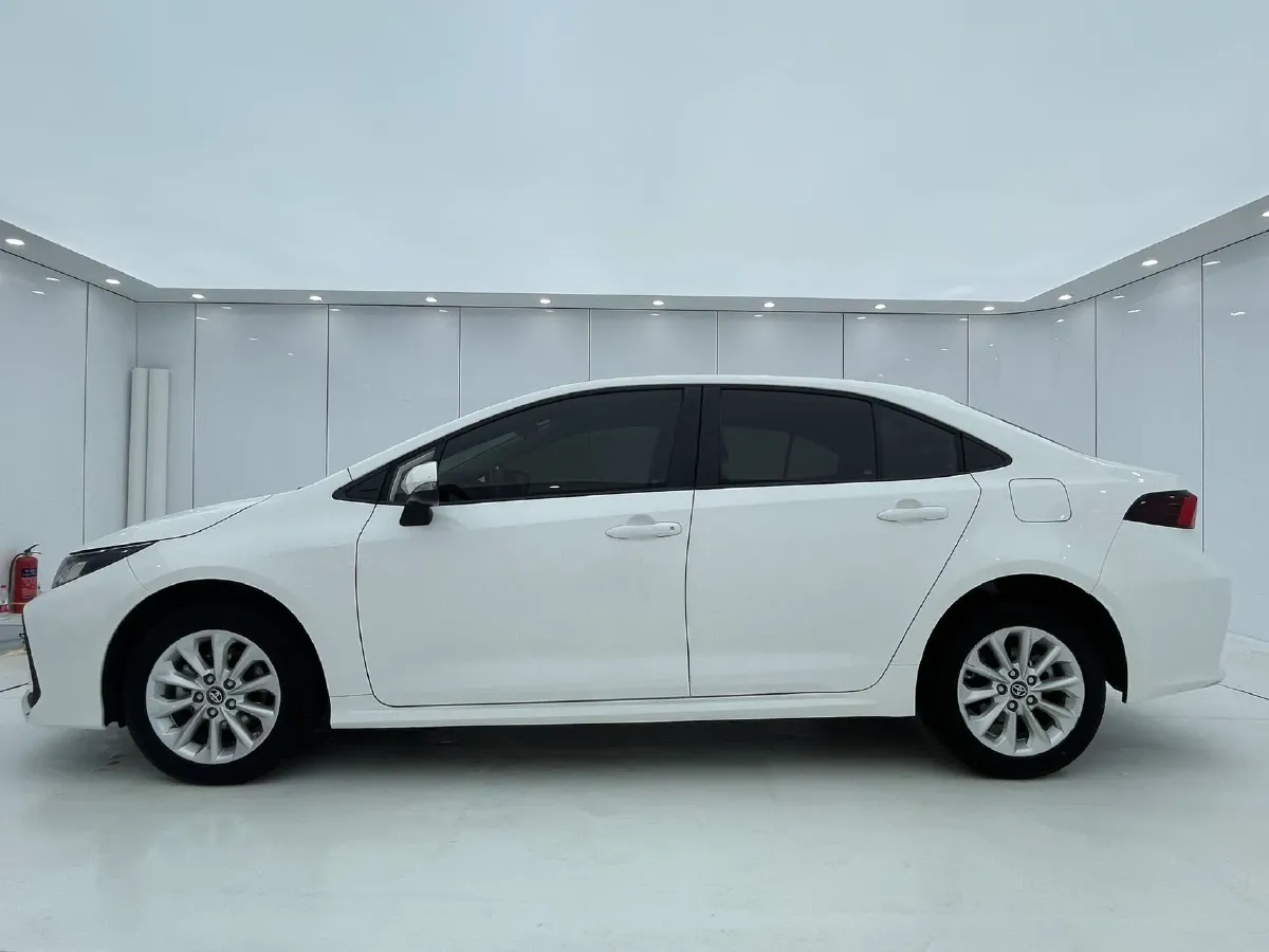 2021 Toyota Corolla 1.2T 116HP L4 CVT,autocango,china used car exporter,china ev exporter,chinese used car exporter,chinese used ev exporter