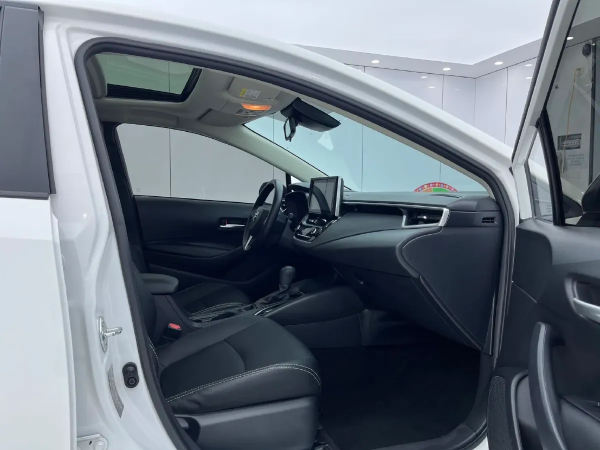 2021 Toyota Corolla 1.2T 116HP L4 CVT,autocango,china used car exporter,china ev exporter,chinese used car exporter,chinese used ev exporter