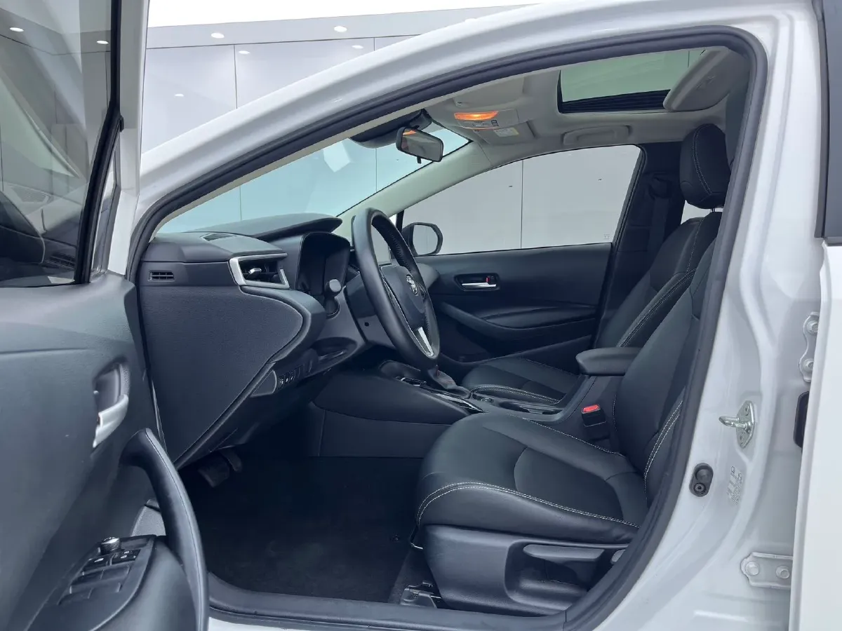 2021 Toyota Corolla 1.2T 116HP L4 CVT,autocango,china used car exporter,china ev exporter,chinese used car exporter,chinese used ev exporter