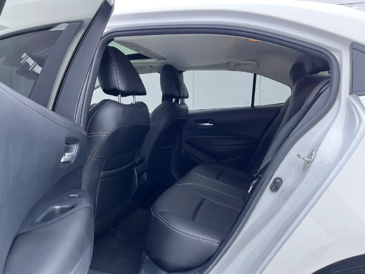 2021 Toyota Corolla 1.2T 116HP L4 CVT,autocango,china used car exporter,china ev exporter,chinese used car exporter,chinese used ev exporter